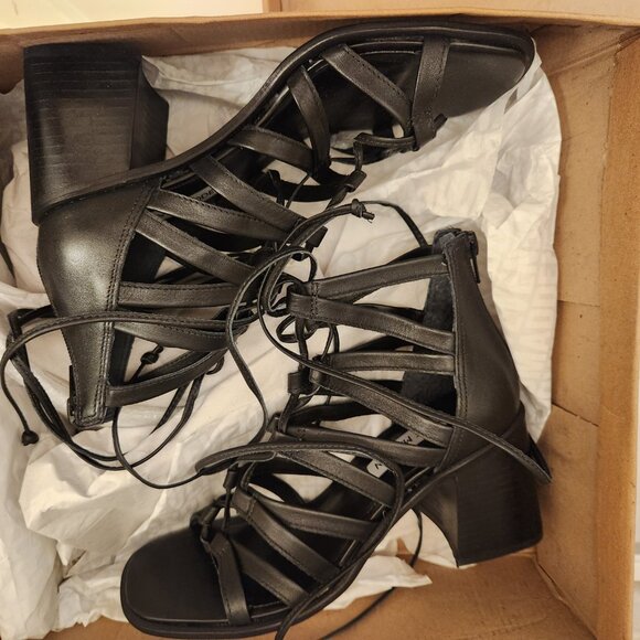 Steve Madden Cherri30 Black Leather lace up sandals. NIB. Size 5.5 - Picture 4 of 8